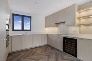 Photo 16- click for photo gallery